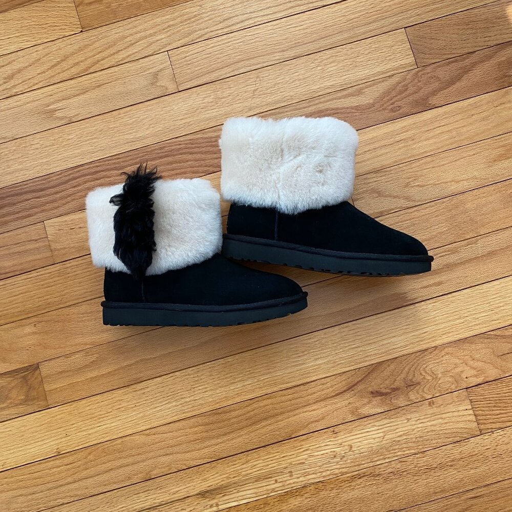 NEW UGG BOOTs CLASSIC MINI WISP SHEEPSKIN CUFF BLACK Size 7 NEW w/box - Picture 8 of 11